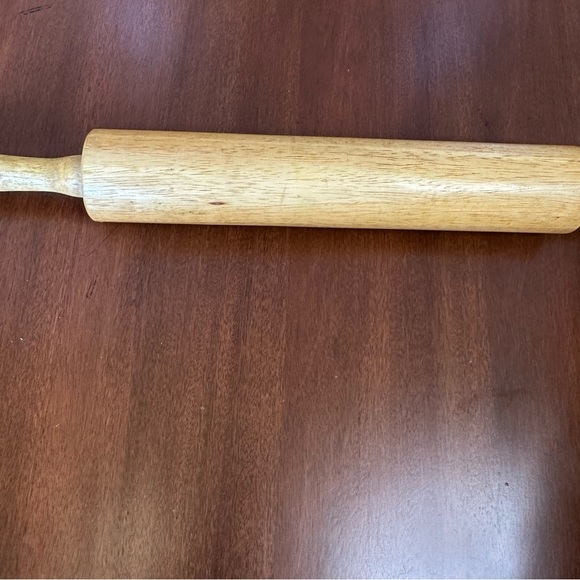 🌟3/$20🌟 WOOD Rolling Pin - Picture 6 of 9